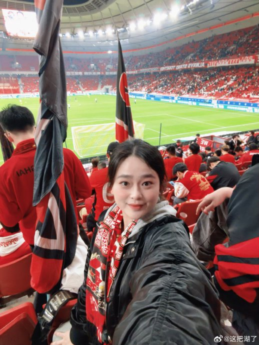 武磊双响助海港大胜青岛西海岸 成都蓉城罗慕洛