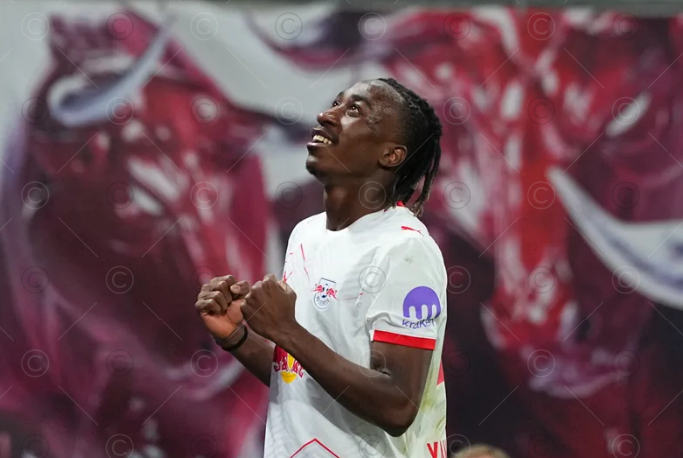 年轻边锋转会遇阻 莱比锡强硬态度影响曼联利物