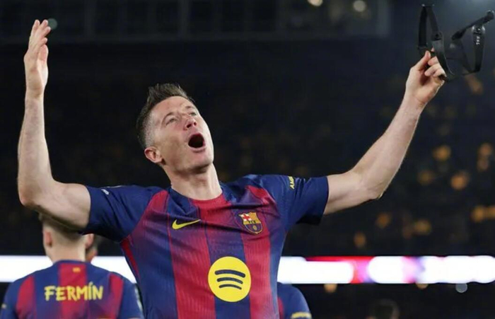 莱万西甲37岁后单赛季12球创新纪录